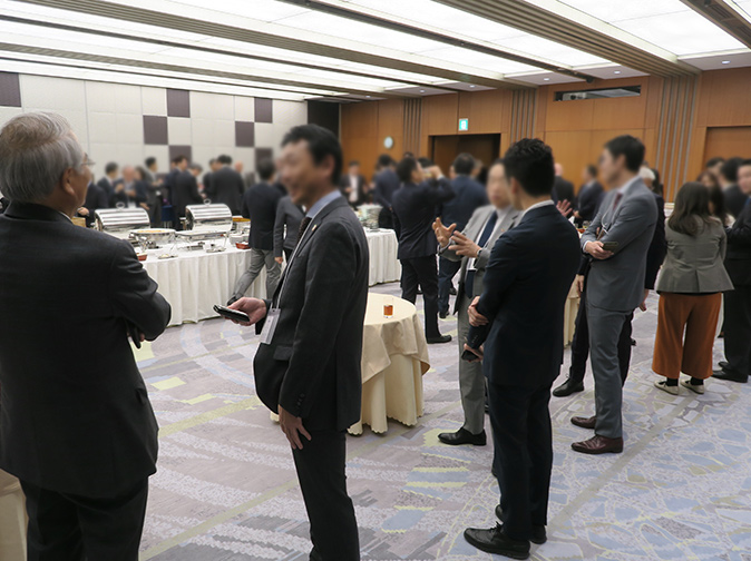 経営トップ層の人的ネットワークを広げる